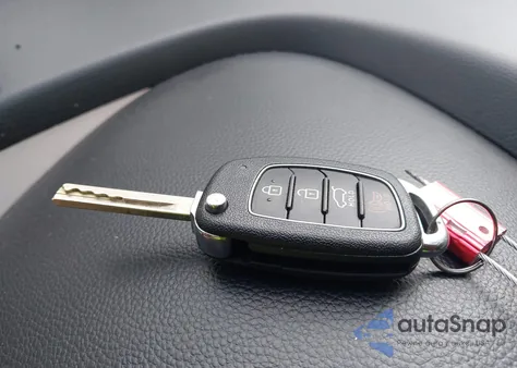 2017 Hyundai Santa Fe Sport 2.4L from USA, damaged, VIN 5XYZTDLB7HG442069